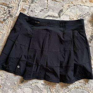 Lululemon pace rival skirt